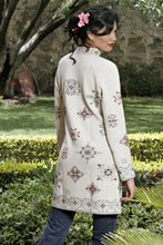 Lade das Bild in den Galerie-Viewer, WINTER PALACE - Mantel natur/bunt