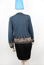Lade das Bild in den Galerie-Viewer, PRAGA - Zip-Cardigan blau/bunt