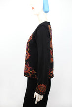 Lade das Bild in den Galerie-Viewer, FLEUR - V-Cardigan