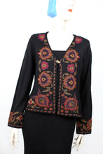 Lade das Bild in den Galerie-Viewer, FLEUR - V-Cardigan