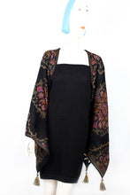Lade das Bild in den Galerie-Viewer, BELLE ESPRIT - Ruana schwarz/bunt